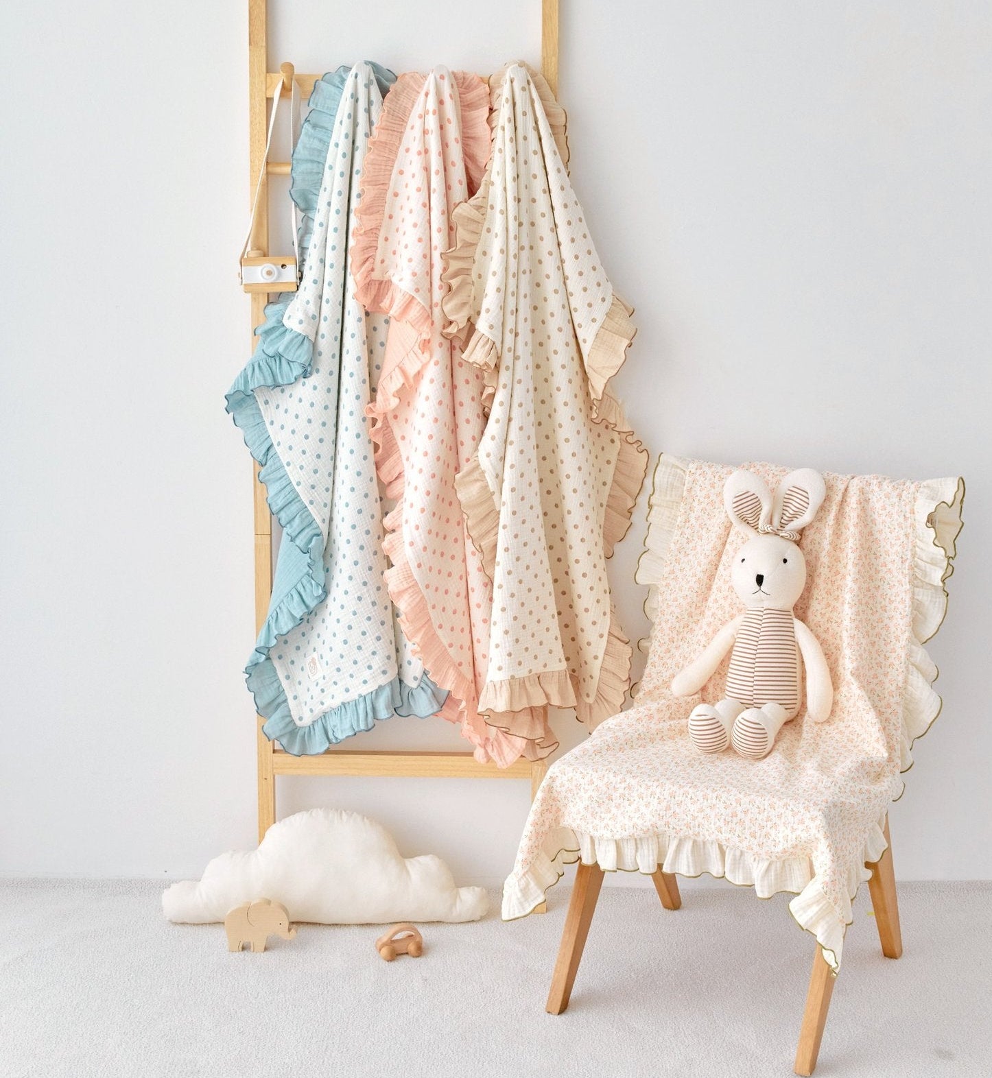 Loa Daisy Dotted ruffle baby toddler gauze blankets pink blue beige