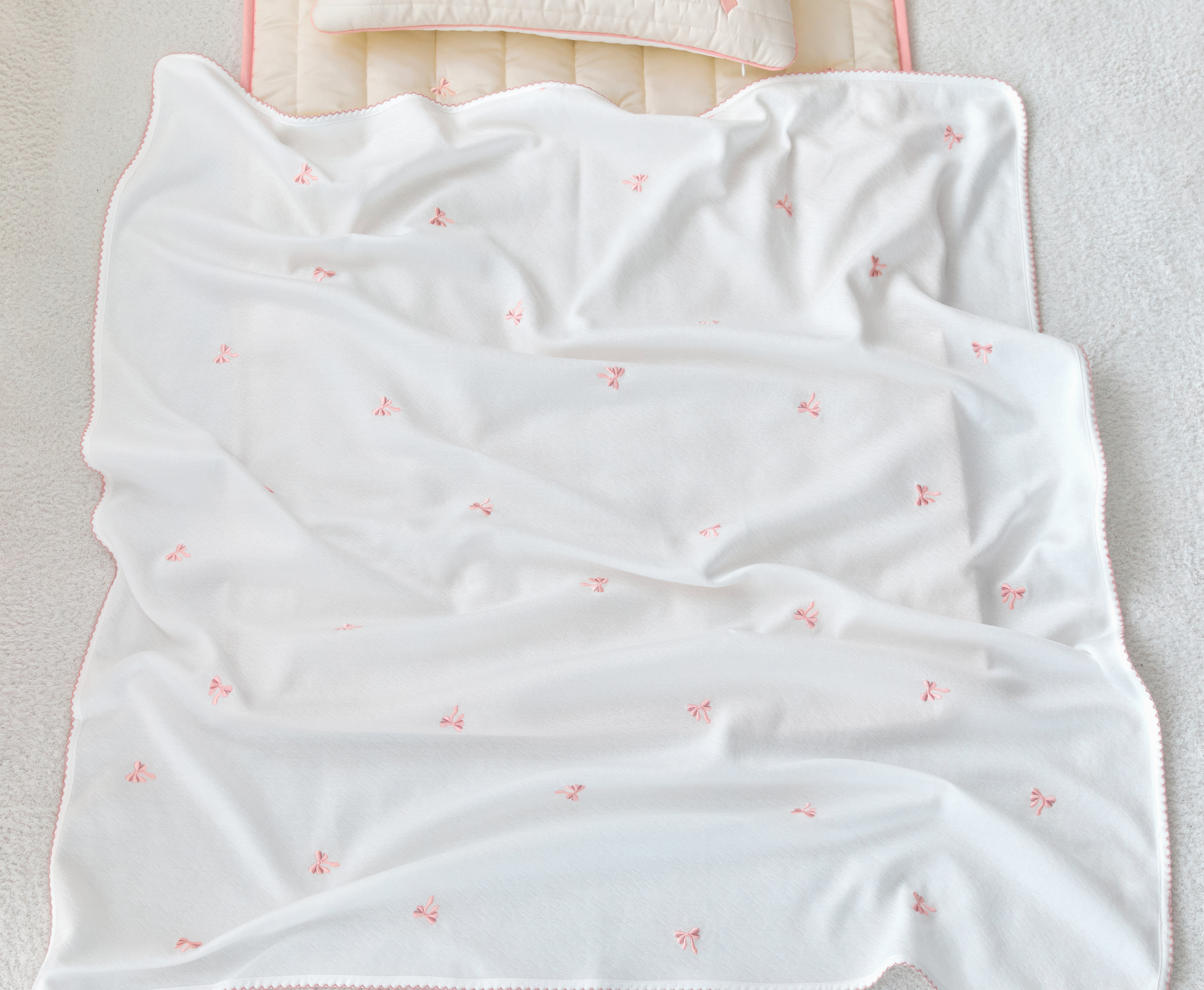 2-Layer Modal Cooling Lightweight Blanket