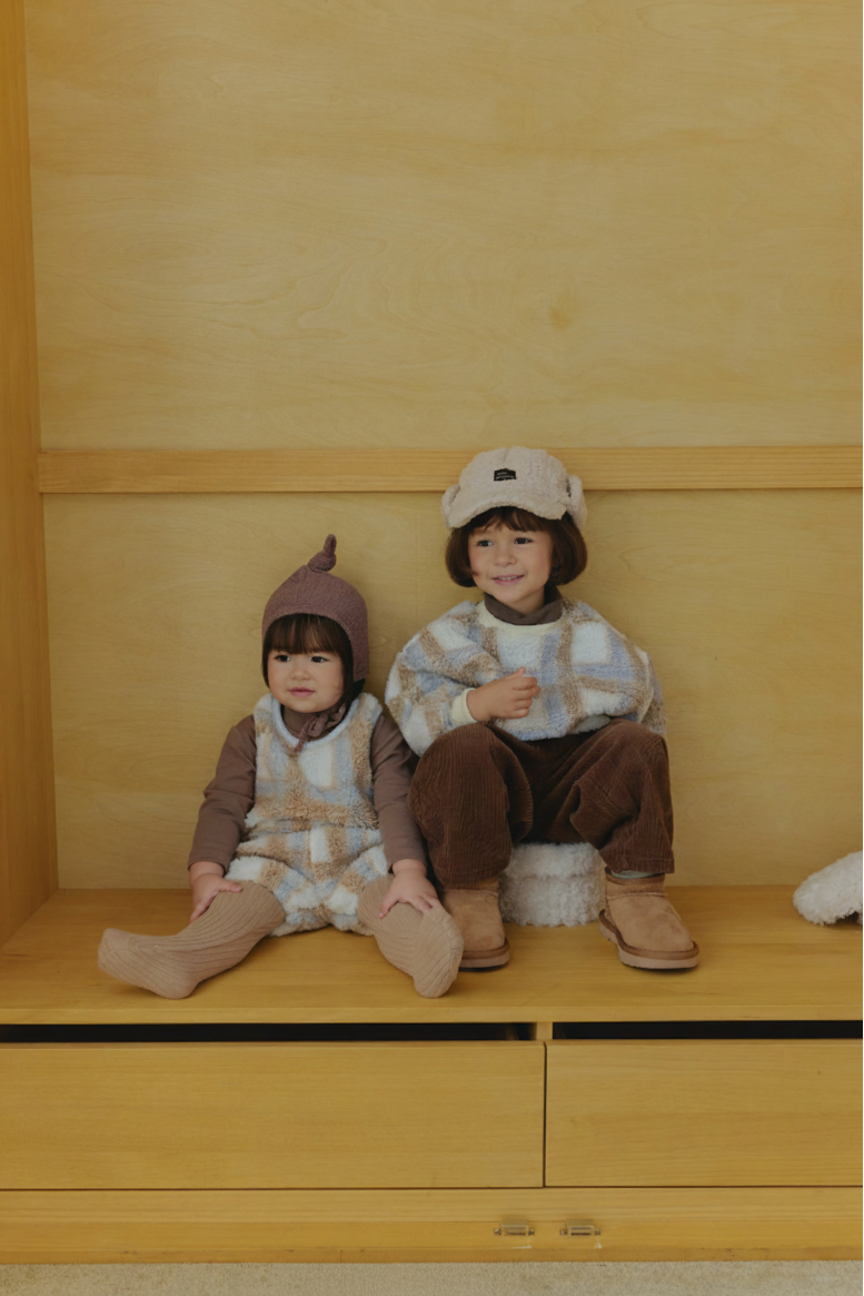 Kids wearing Cloud Dumble Sweater Soft Check in cozy neutral plaid for fall and winter outfits